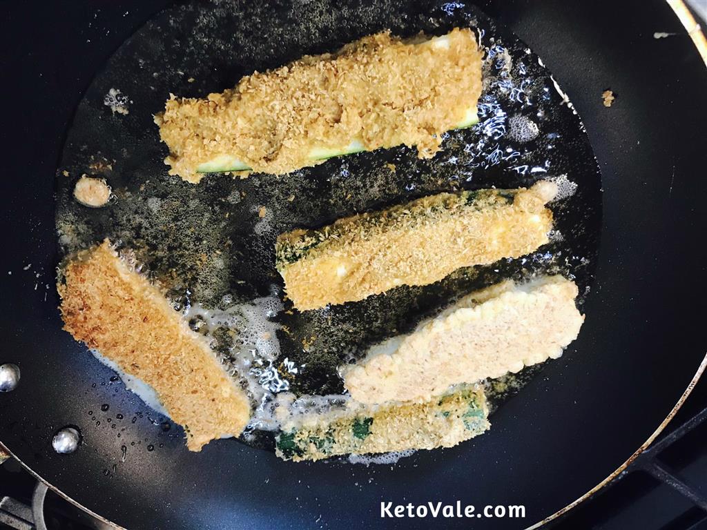 Frying zucchini