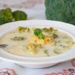 keto broccoli cheese soup