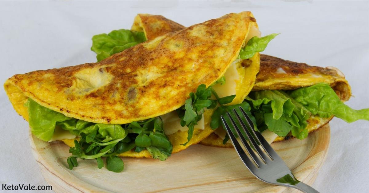 Bacon Mushroom and Cheddar Cheese Omelette Recipe Keto Vale