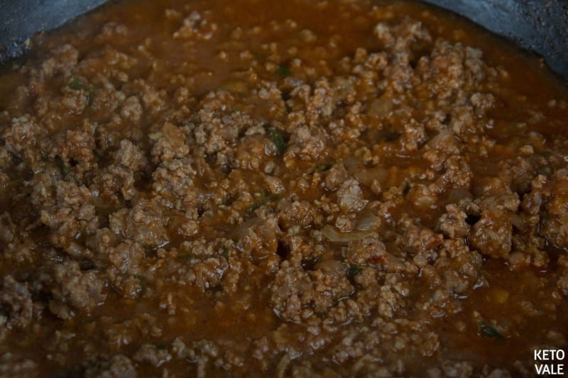 Simmer beef with marinara sauce