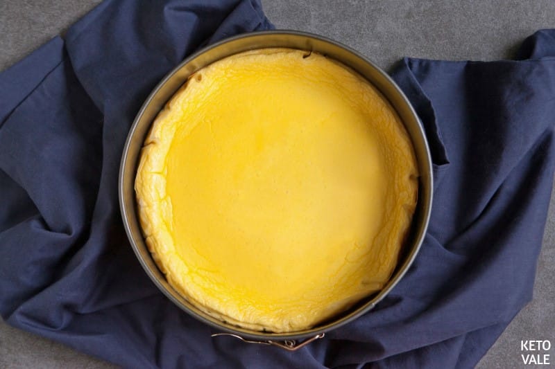 baking new york cheesecake