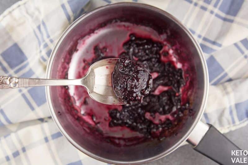 cook crushed blackberries