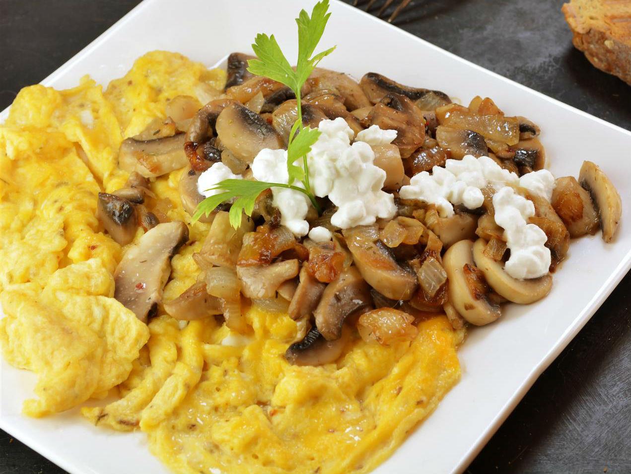 Scrambled Eggs with Mushrooms and Cottage Cheese Low Carb Recipe