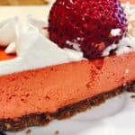 keto red velvet cheesecake