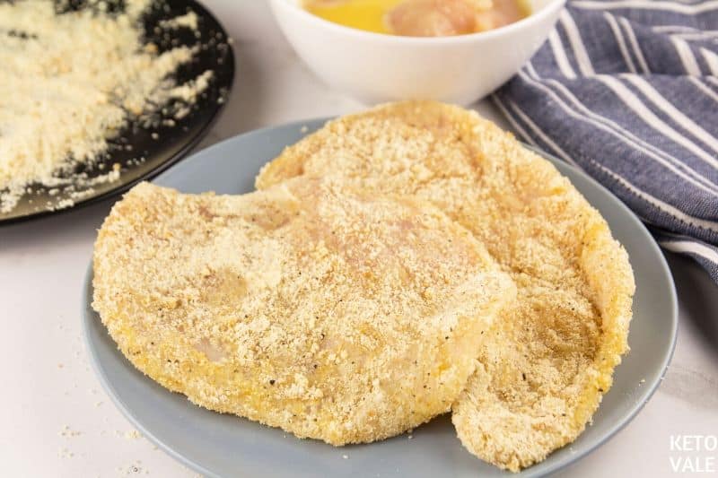 coat chicken in almond flour