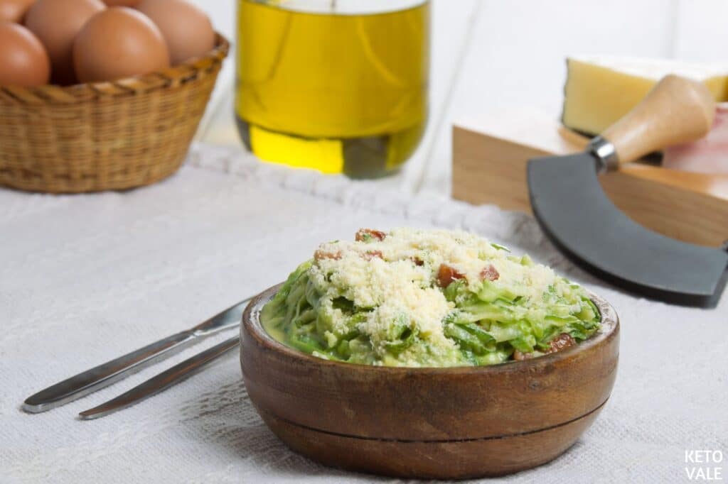 keto zucchini carbonara