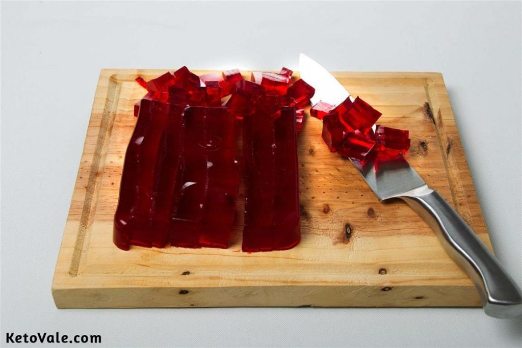 Cut jelly into small cubes