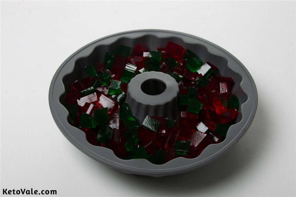 Place jelly cubes in ring mold