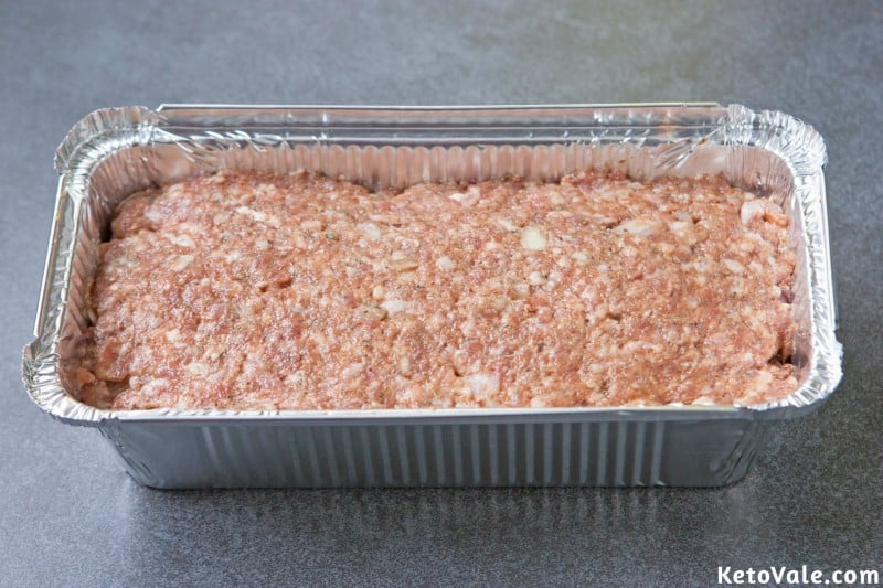 Add meat mixture into loaf pan
