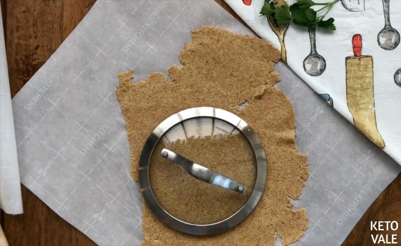 Cut dough into circular shape