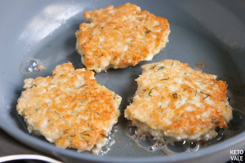 frying fritters in oil