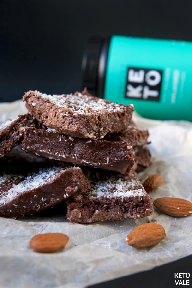 keto almond coconut protein bars