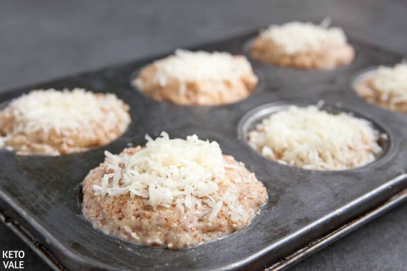 baking cheese biscuits in oven