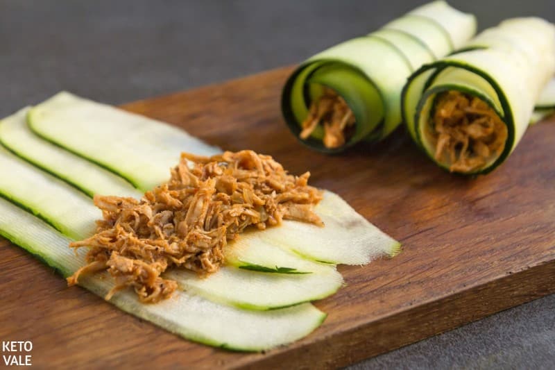 roll zucchini with chicken