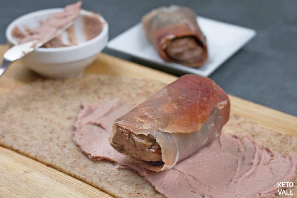 wrap beef mushroom prosciutto