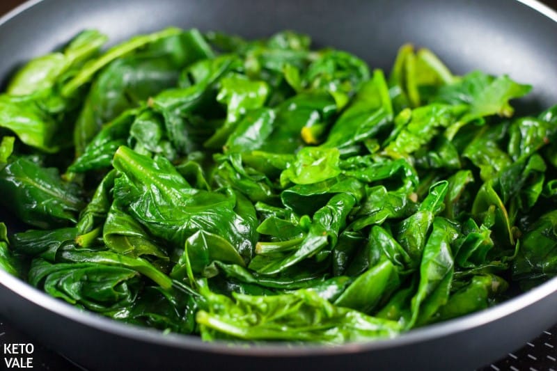 cook spinach in broth