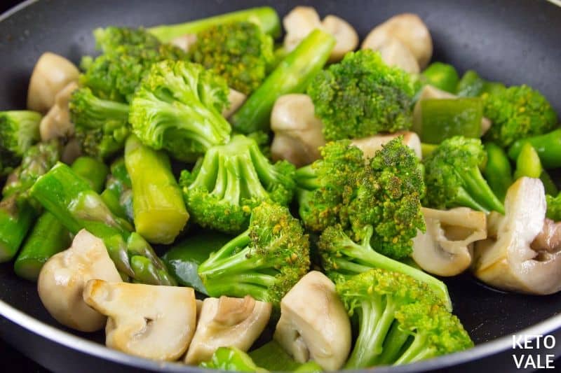 cook bell pepper asparagus broccoli