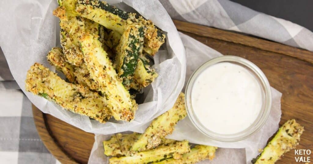 keto baked parmesan zucchini fries