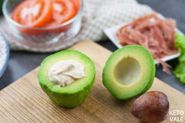 Avocados On Keto Diet: Net Carb, Benefits and Recipes | KetoVale