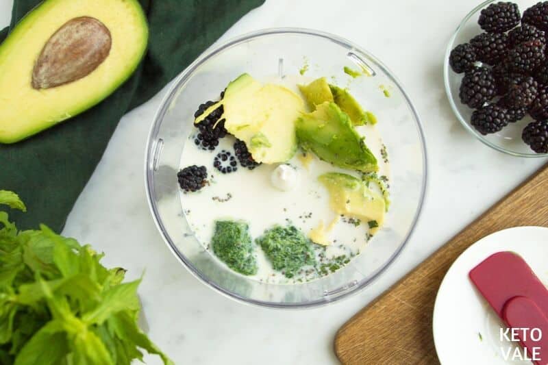 blend avocado milk chia spinach