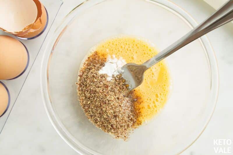 mix baking powder flaxseed egg