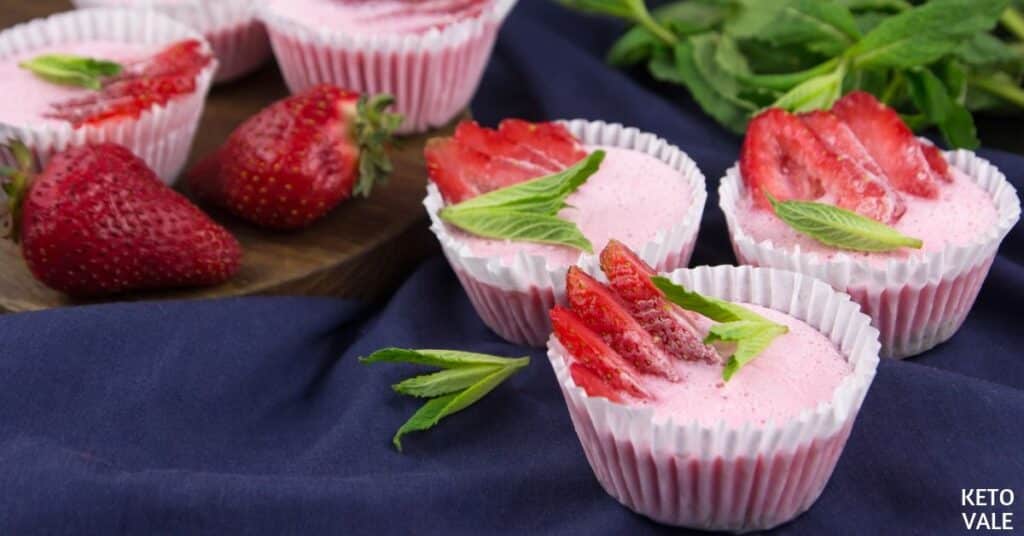 yogurt strawberry cupcakes