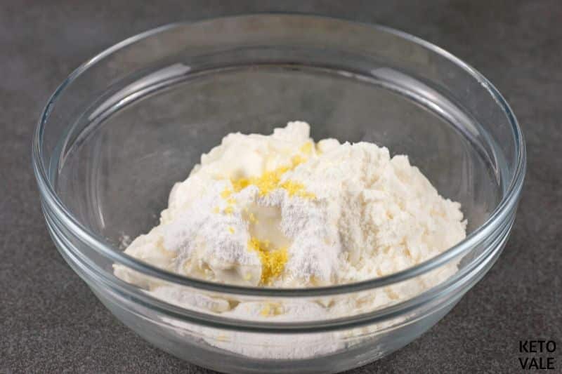 add cream cheese erythritol lemon