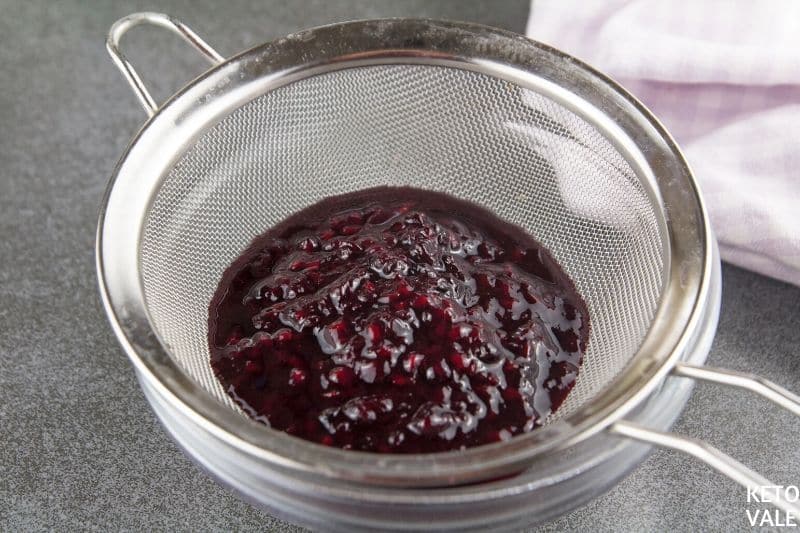 drain blackberry mixture