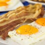cook bacon eggs in oven