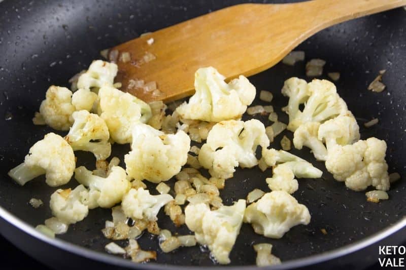 saute cauliflower onion