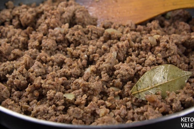 cook ground beef bay leaf