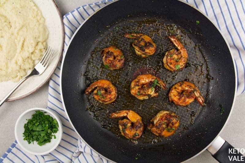 serve shrimp with cauliflower grits