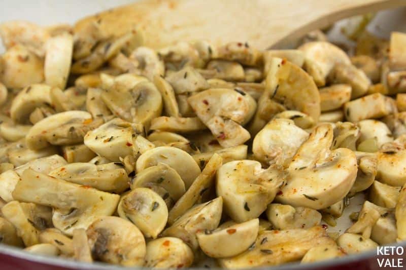 cook garlic onion thyme butter