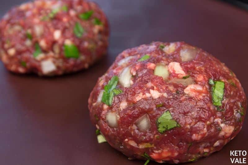 roll meat mixture form balls