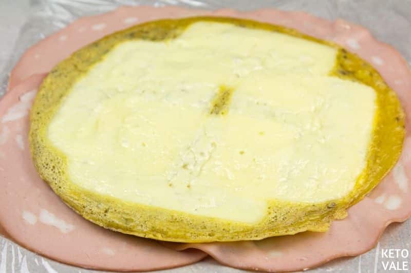 roll omelette mortadella cut slices