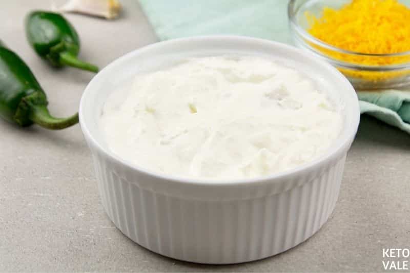 top cream cheese mixture